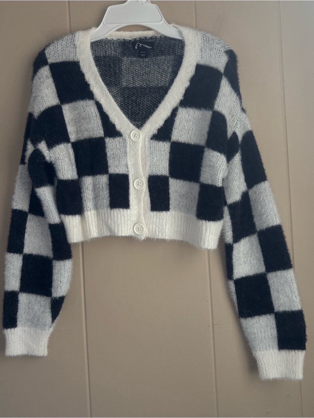Art Class Girls Medium(7/8) Black White Checkered Fuzzy Cropped Cardigan Sweater